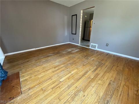 891 E 237th St, Euclid, OH 44123 photo 5