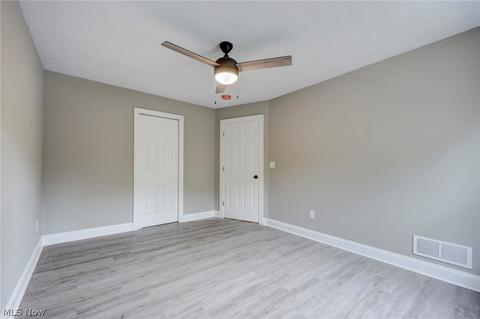 614 Easter Ave, Akron, OH 44307 photo 9