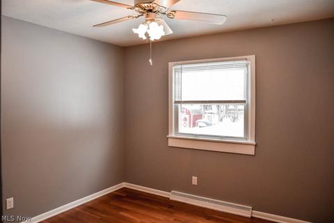 7055 Pinecrest St NE, Canton, OH 44721 photo 14