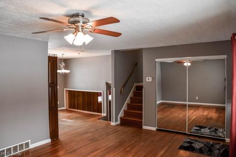 7055 Pinecrest St NE, Canton, OH 44721 photo 4