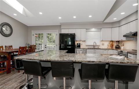 13085 Mark Path, Doylestown, OH 44230 photo 4