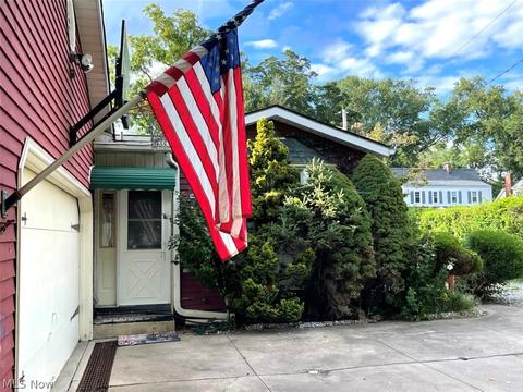 210 E 15th St, Dover, OH 44622 photo 2