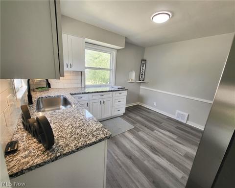 5652 E 141st St, Maple Heights, OH 44137 photo 12