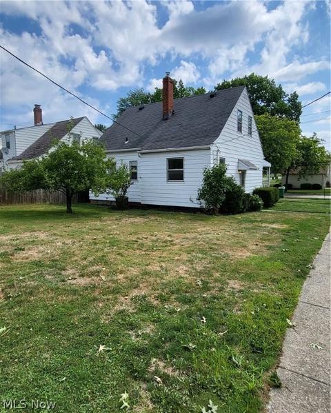 5652 E 141st St, Maple Heights, OH 44137 photo 5