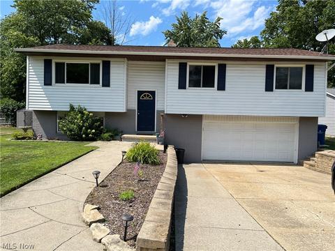 5529 Reef Rd, Mentor On The Lake, OH 44060 photo 2