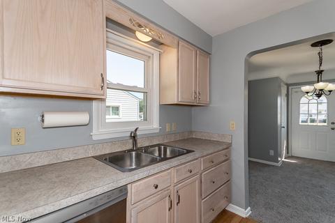 1854 Rush Rd, Wickliffe, OH 44092 photo 12