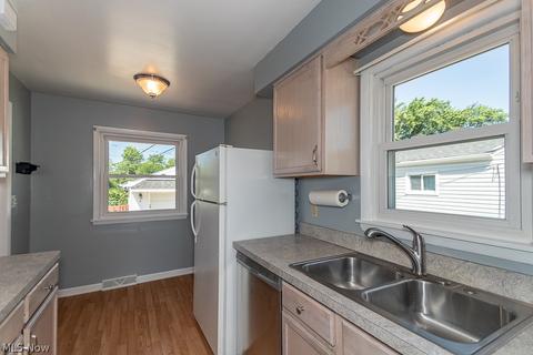 1854 Rush Rd, Wickliffe, OH 44092 photo 11