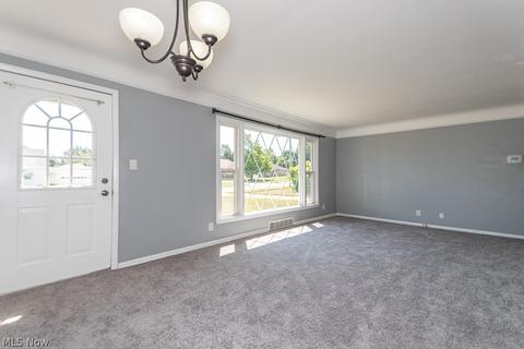 1854 Rush Rd, Wickliffe, OH 44092 photo 4