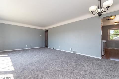 1854 Rush Rd, Wickliffe, OH 44092 photo 6