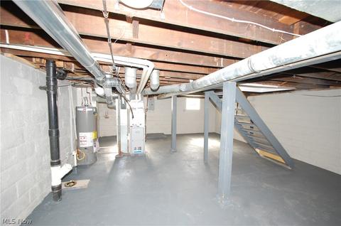 455 Spring St, Struthers, OH 44471 photo 14