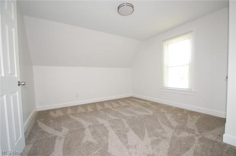 455 Spring St, Struthers, OH 44471 photo 9