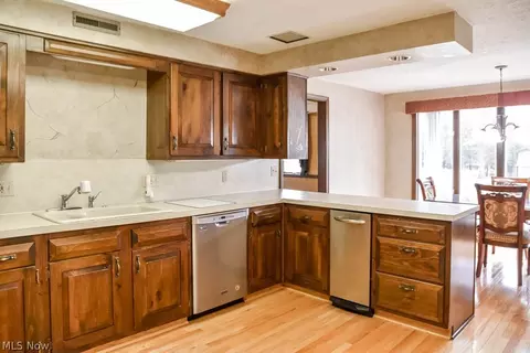 5640 Middlebranch Ave NE, Canton, OH 44721 photo 9