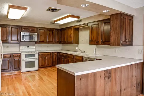 5640 Middlebranch Ave NE, Canton, OH 44721 photo 8