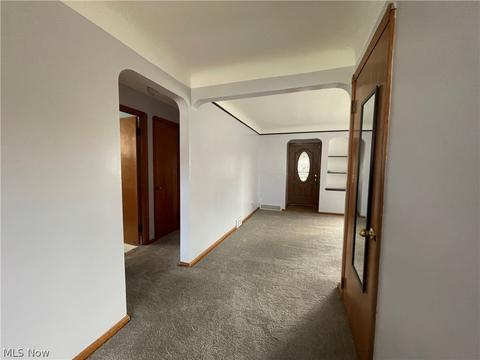 7902 Pelham Dr, Parma, OH 44129 photo 17