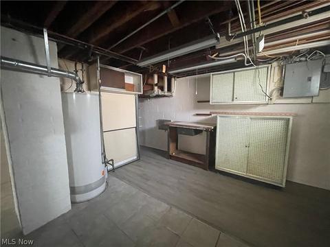 7902 Pelham Dr, Parma, OH 44129 photo 25