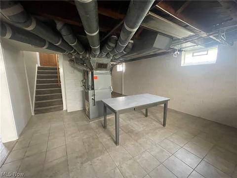 7902 Pelham Dr, Parma, OH 44129 photo 27