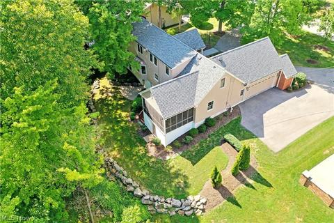 8016 Spartan Dr, Boardman, OH 44512 photo 3