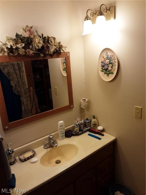 6072 Root Rd, Conneaut, OH 44030 photo 6