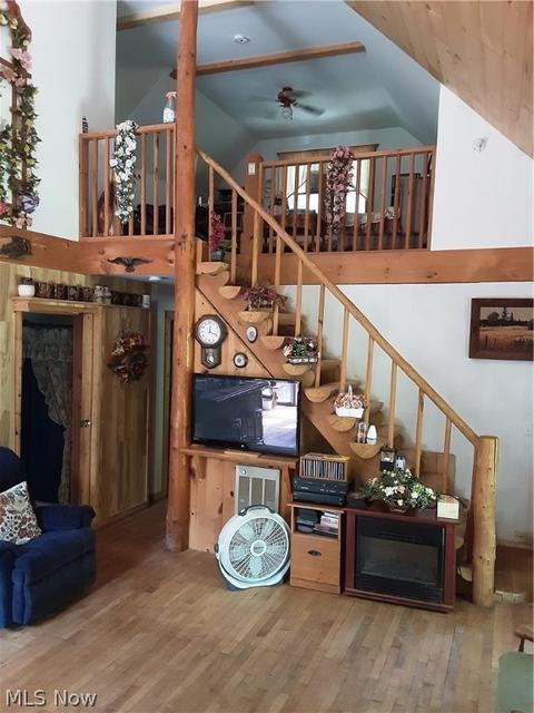 6072 Root Rd, Conneaut, OH 44030 photo 2