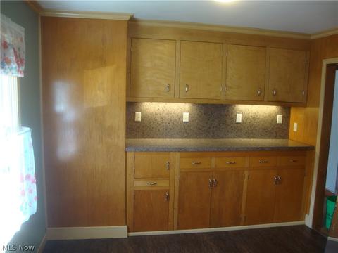 233 E 14th St, Dover, OH 44622 photo 8