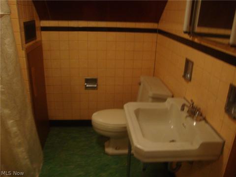 233 E 14th St, Dover, OH 44622 photo 12