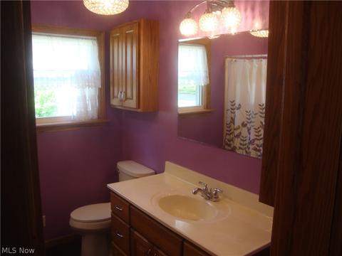 233 E 14th St, Dover, OH 44622 photo 10
