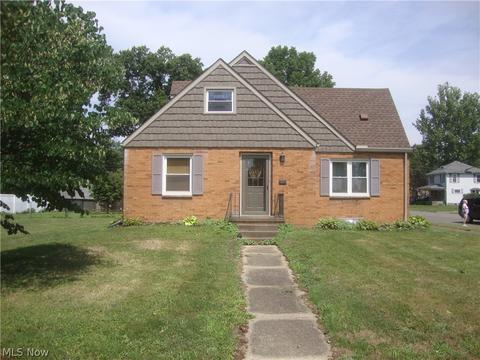 233 E 14th St, Dover, OH 44622 photo 1