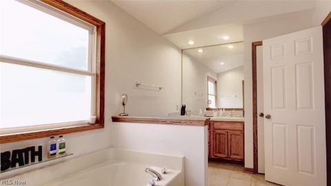 2686 Wright Rd, Akron, OH 44320 photo 15