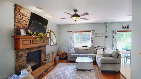 2686 Wright Rd, Akron, OH 44320 photo 6