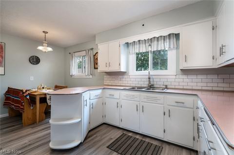 2318 E 31st St, Lorain, OH 44055 photo 9