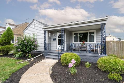 2318 E 31st St, Lorain, OH 44055 photo 3