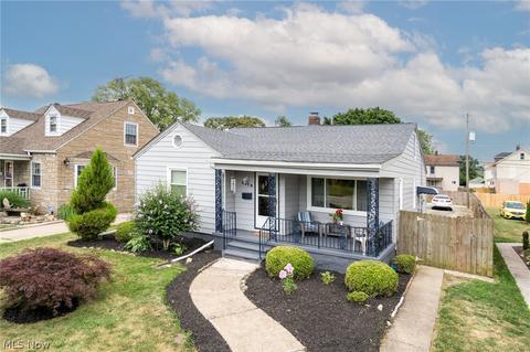 2318 E 31st St, Lorain, OH 44055 photo 2