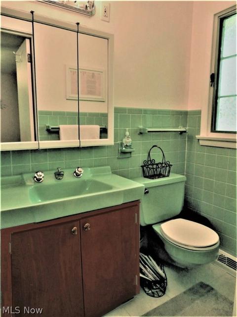 305 Hamilton Cir, Elyria, OH 44035 photo 28