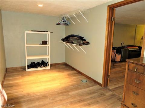 305 Hamilton Cir, Elyria, OH 44035 photo 33