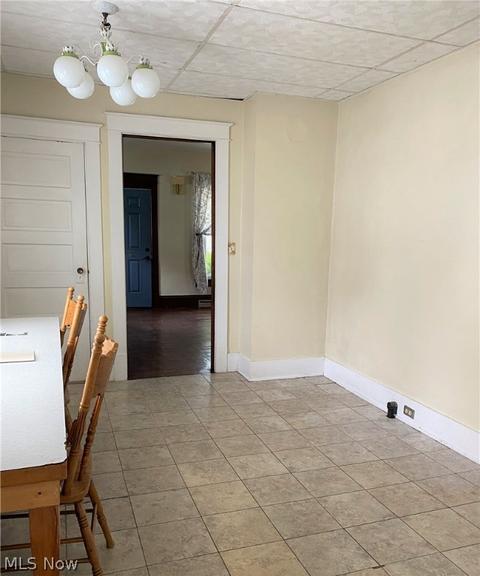 207 E Slingluff Ave, Dover, OH 44622 photo 9