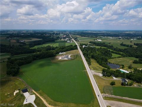 17307 Dover Rd, Dundee, OH 44624 photo 3