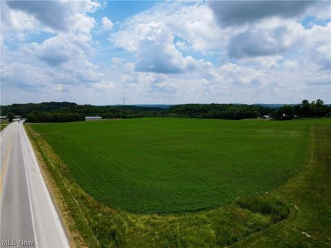 17307 Dover Rd, Dundee, OH 44624 photo 6