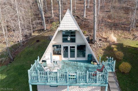 57 E Mohawk Dr, Malvern, OH 44644 photo 3