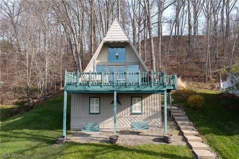 57 E Mohawk Dr, Malvern, OH 44644 photo 1