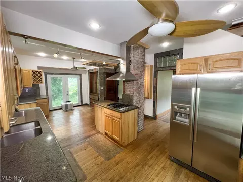 29 Snyder Ave, Struthers, OH 44471 photo 5