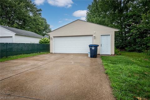 1147 Linden Ave, Akron, OH 44310 photo 7
