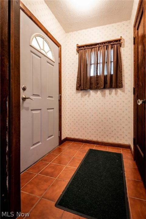 1147 Linden Ave, Akron, OH 44310 photo 8
