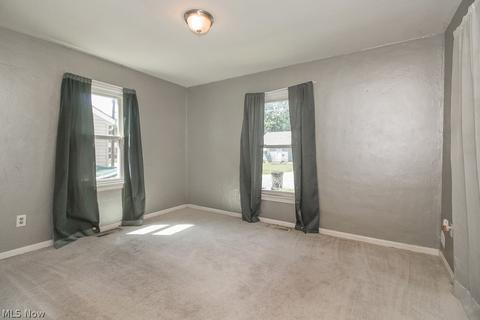 1137 Bell Ct, Elyria, OH 44035 photo 9
