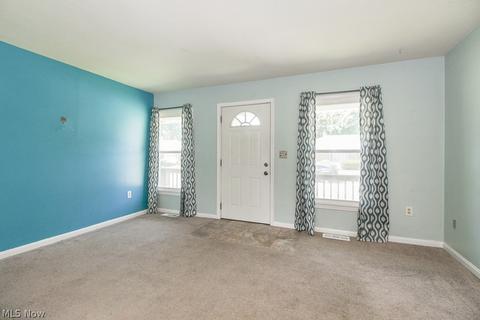 1137 Bell Ct, Elyria, OH 44035 photo 6