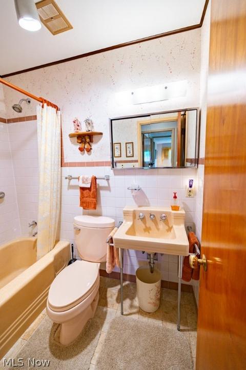 3842 Edgewood Dr, Lorain, OH 44053 photo 18