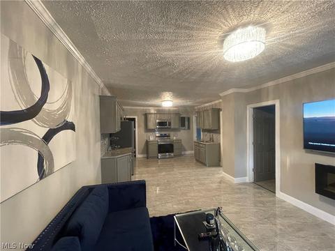 603 E 35th St, Lorain, OH 44055 photo 5