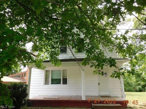 809 Spring St, Conneaut, OH 44030 photo 1