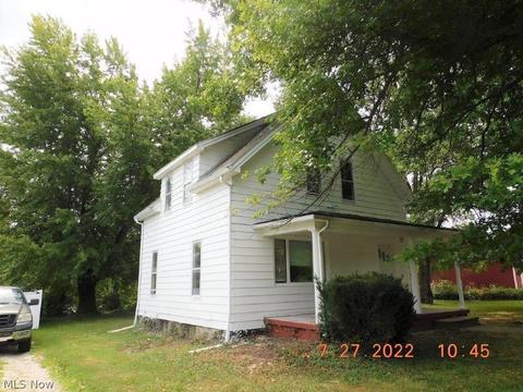 809 Spring St, Conneaut, OH 44030 photo 4