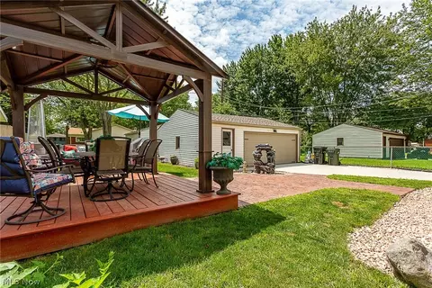 913 Salem Ave, Elyria, OH 44035 photo 29