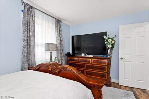 913 Salem Ave, Elyria, OH 44035 photo 15